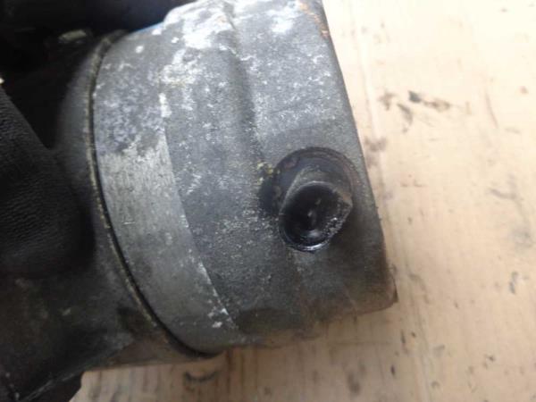 COMPRESSEUR DE CLIMATISATION RENAULT - Vue 3